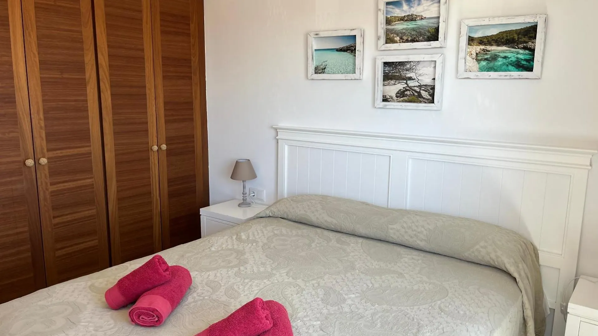 בית נופש הוילה פורנלס Bahia 26 By Som Menorca
